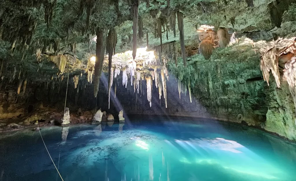 Qué cenotes visitar en la Riviera Maya: Guía completa 2026