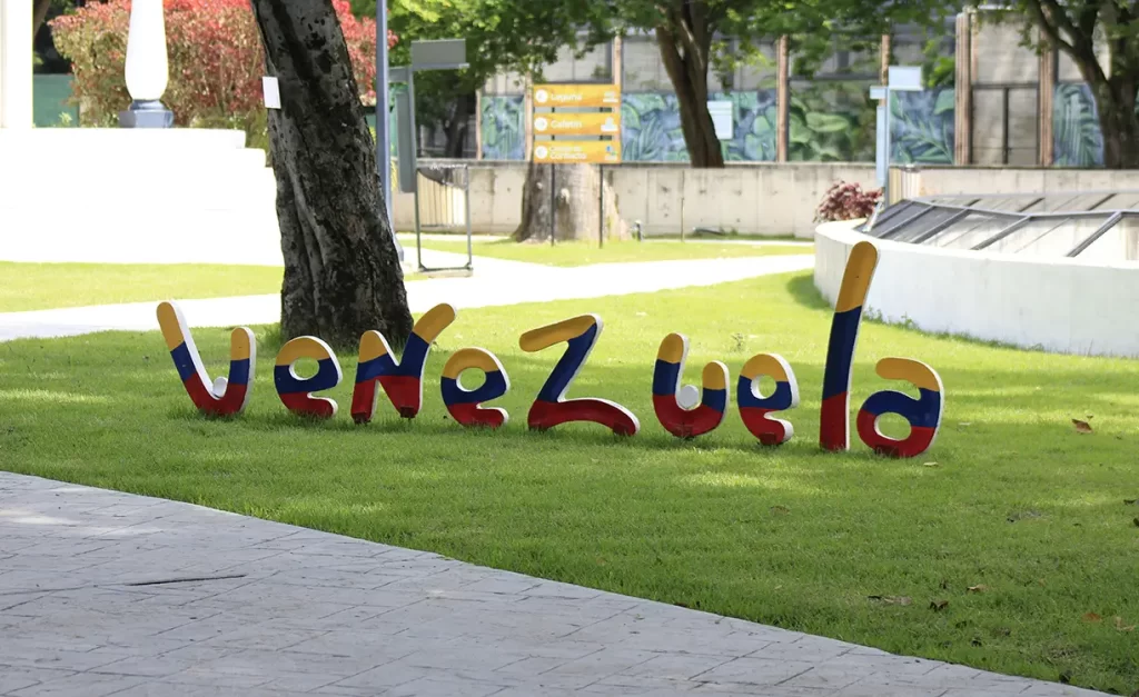 Venezuela en tendencia: el impacto de los venezolanos en la Riviera Maya